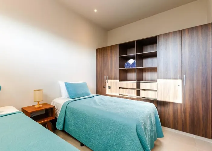 Holiday home Cobalto Coto810min Beach,wifi200mb,gym,pools,king *